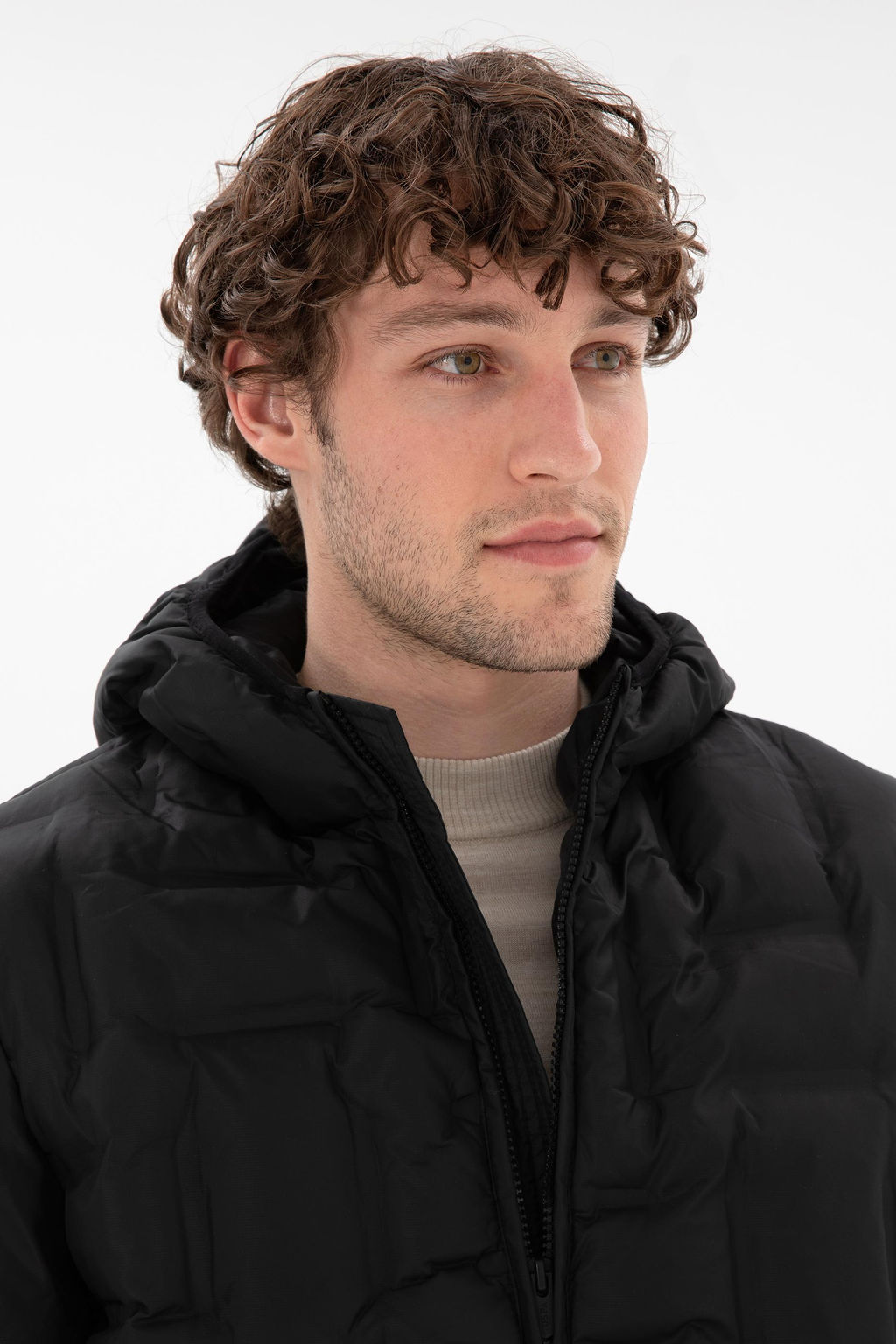 Мужское черное пальто Неожиданная скидка в корзине