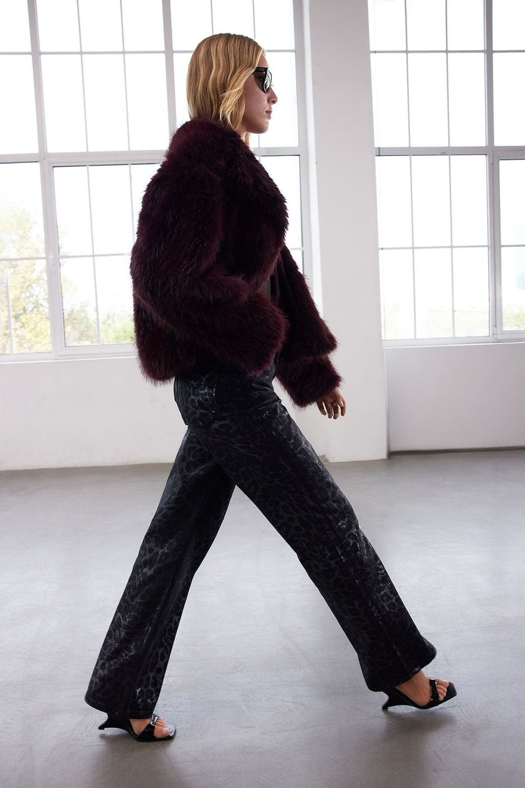 Limited Edition Cok Renkli Leopar Varak Bask?l? Yuksek Bel Wide Leg Jeans TWOAW25JE00071 - Trendyolmilla фото 7