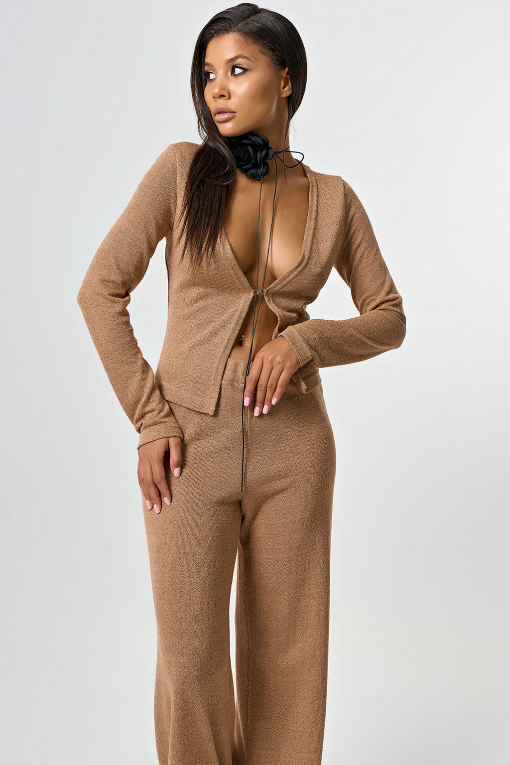 Джемпер из ажурного трикотажа с люрексом бежевый