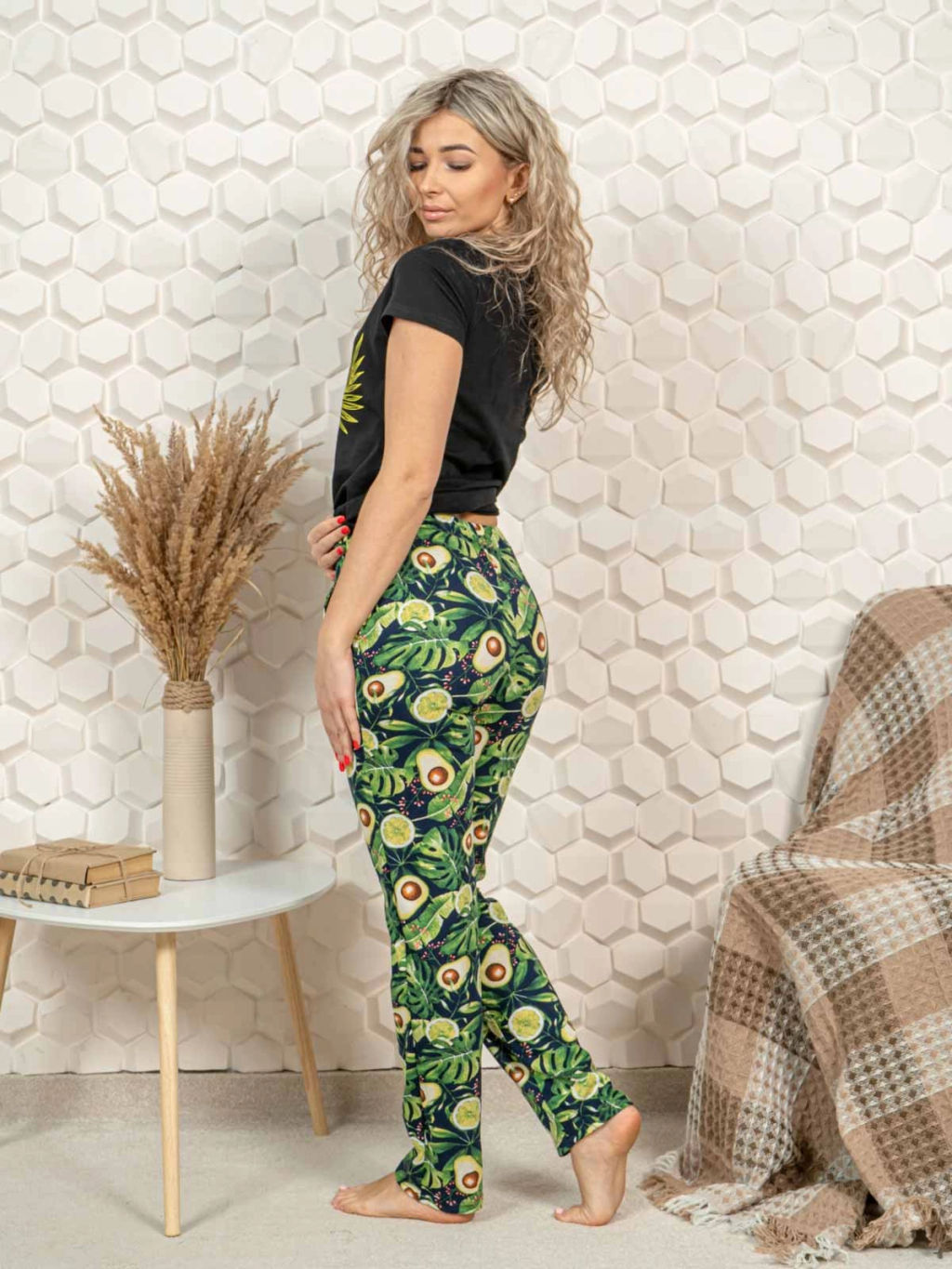 Костюм женский, цвет черный зеленый