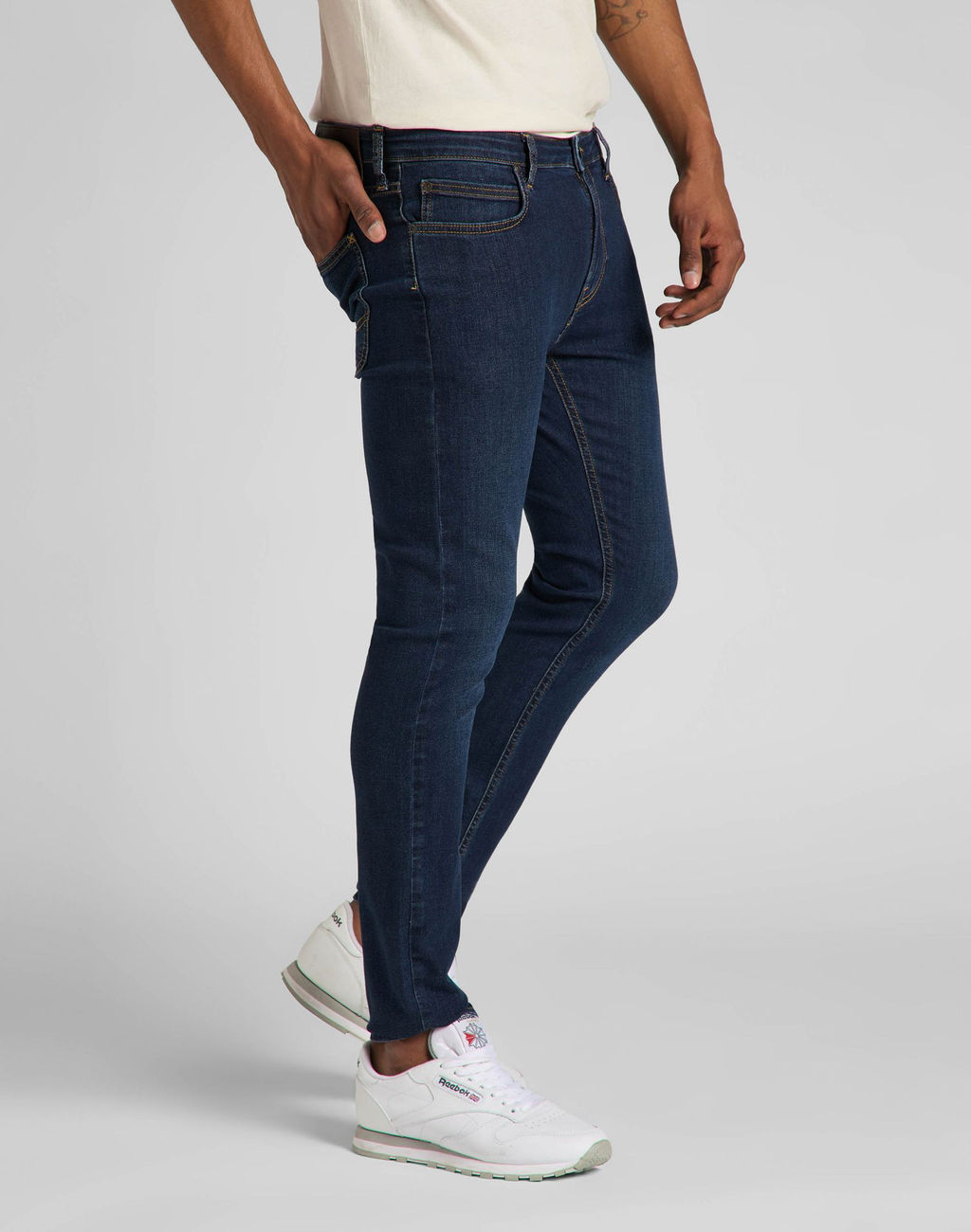 Джинсы мужские