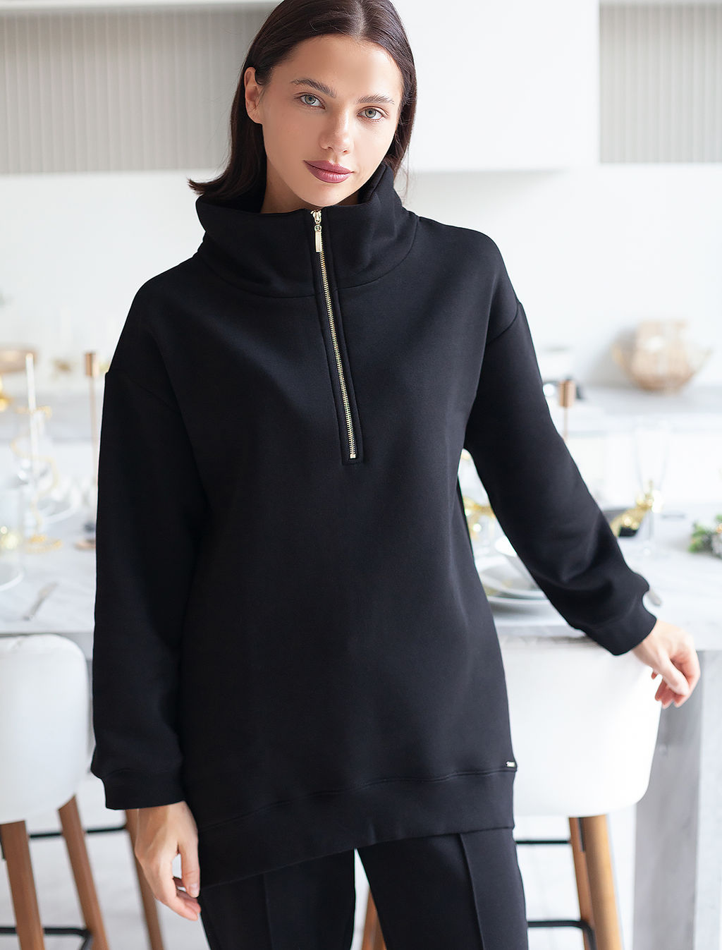 ЛИКВИДАЦИЯ / Джемпер с воротником стойкой на молнии из футера-трехнитки - Vilatte фото 7