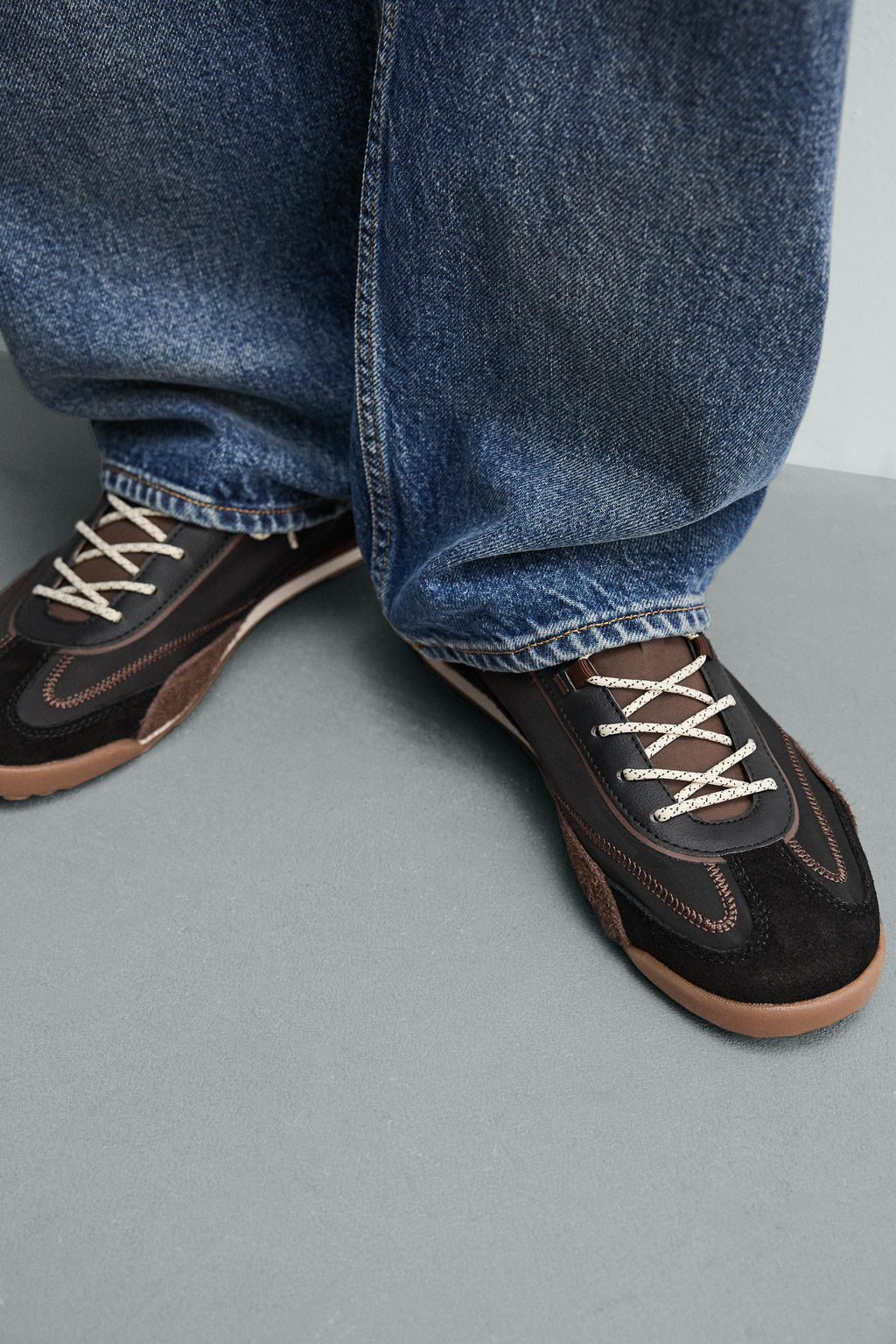 ZAPATILLA ESTILO RETRO / Negro - Zara фото 3