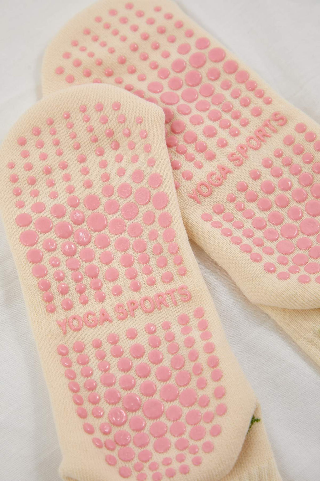 Ekru-Pembe Pamuklu Cicekli Kayd?rmaz Yoga/Pilates Orme Corap THMAW26CO00019