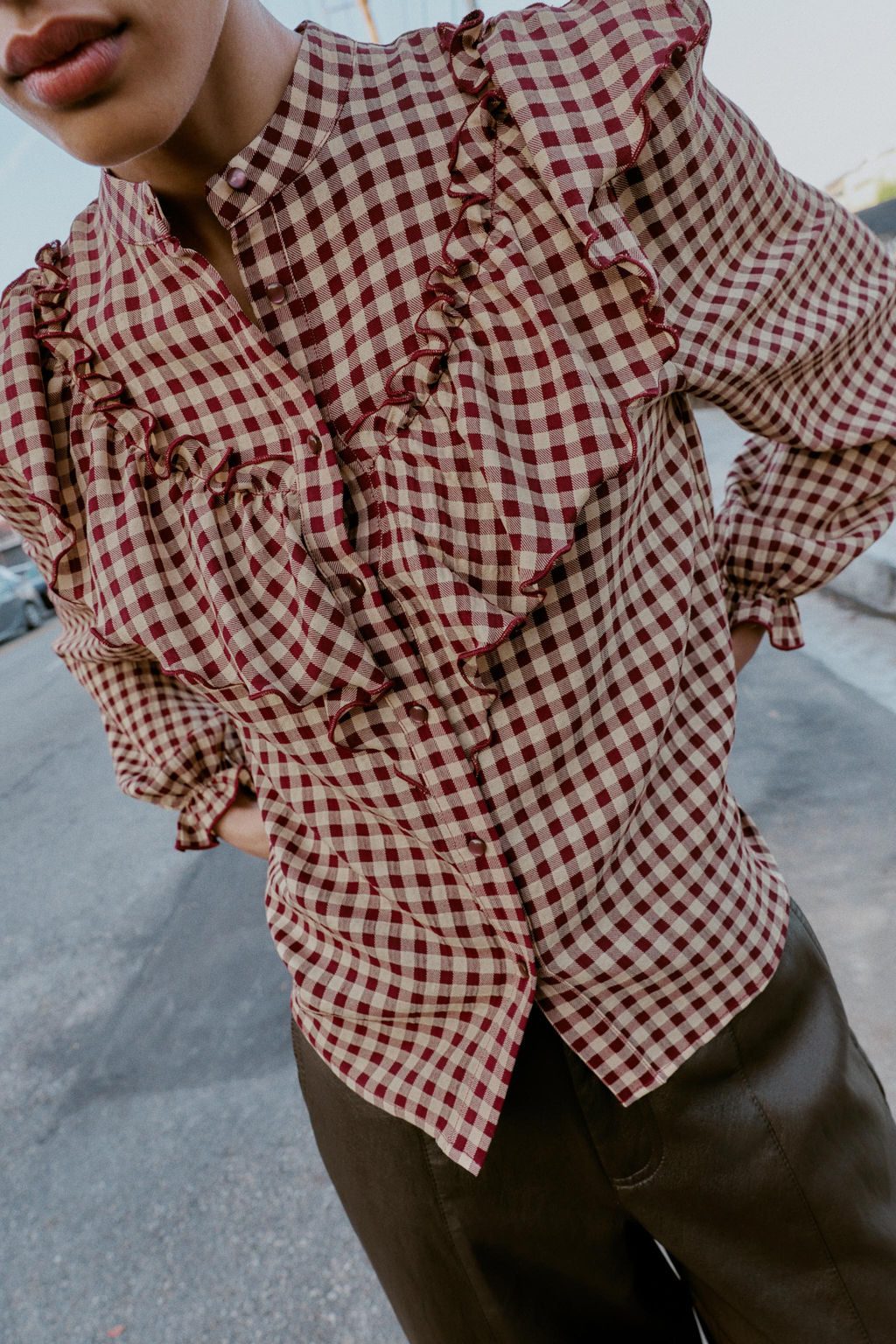 BLUSA VOLANTES CUADROS / Burgundy