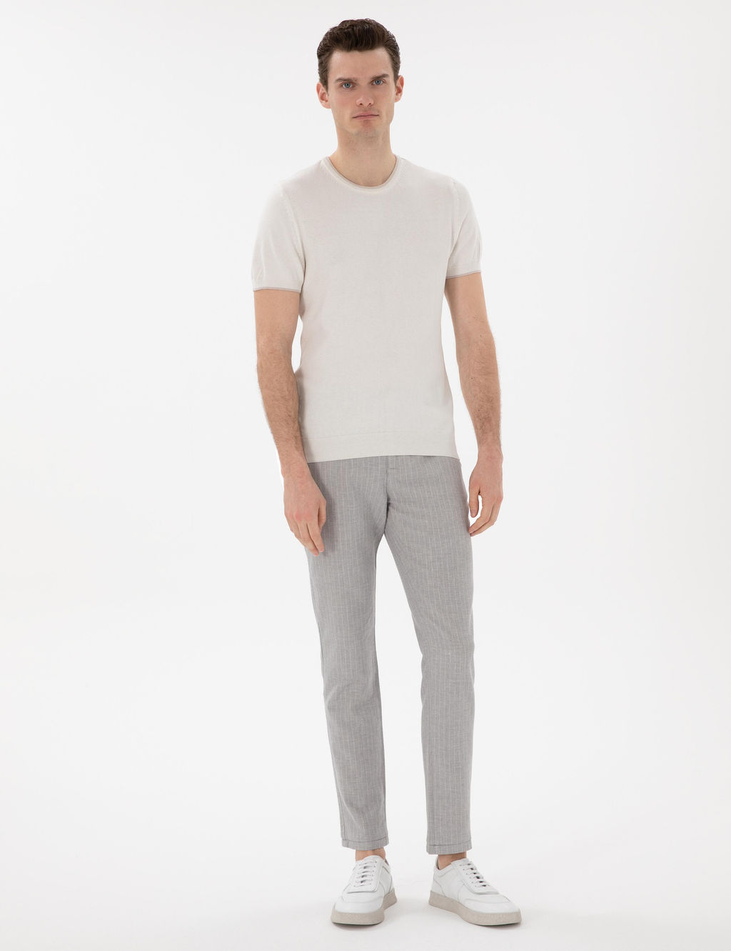 Ekru Slim Fit Bisiklet Yaka Triko Ti__rt