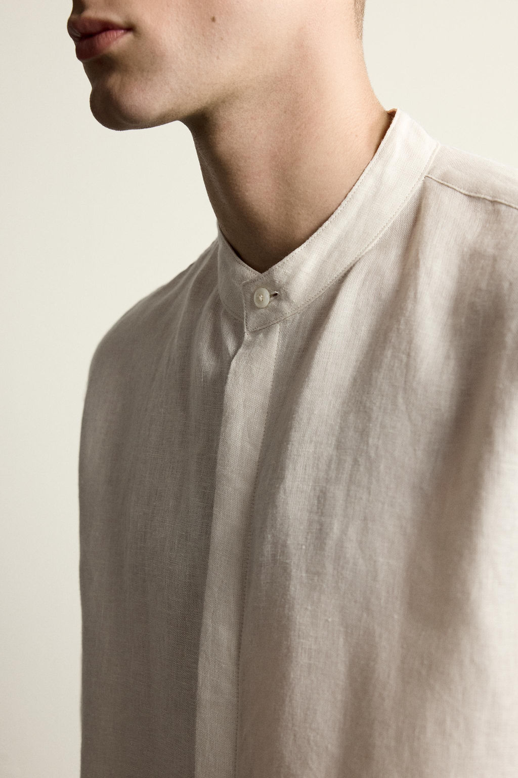 CAMISA RELAXED FIT 100% LINO / Beige claro - Zara фото 6