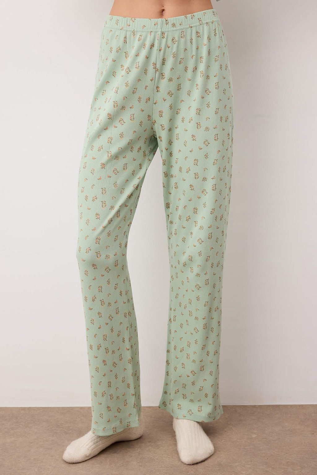 Mint Yumusak Tuse Pamuklu Cicekli Fitilli Orme Pijama Tak?m? THMAW25PT00194