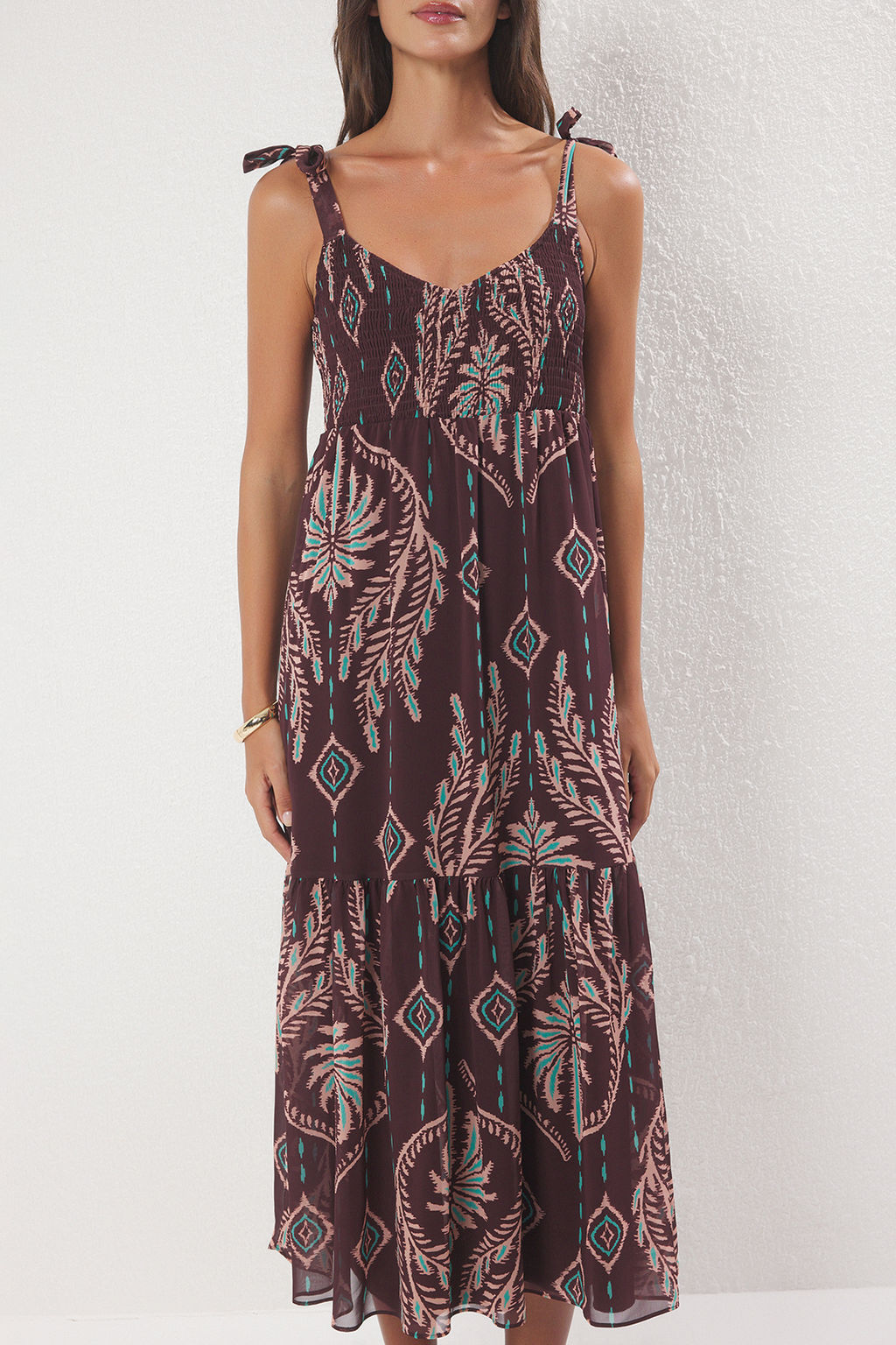 Kahverengi Sal Desen Etegi Belden Ac?lan Gipeli Sifon Dokuma Maxi Ucus Ucus Elbise TWOSS25EL00710