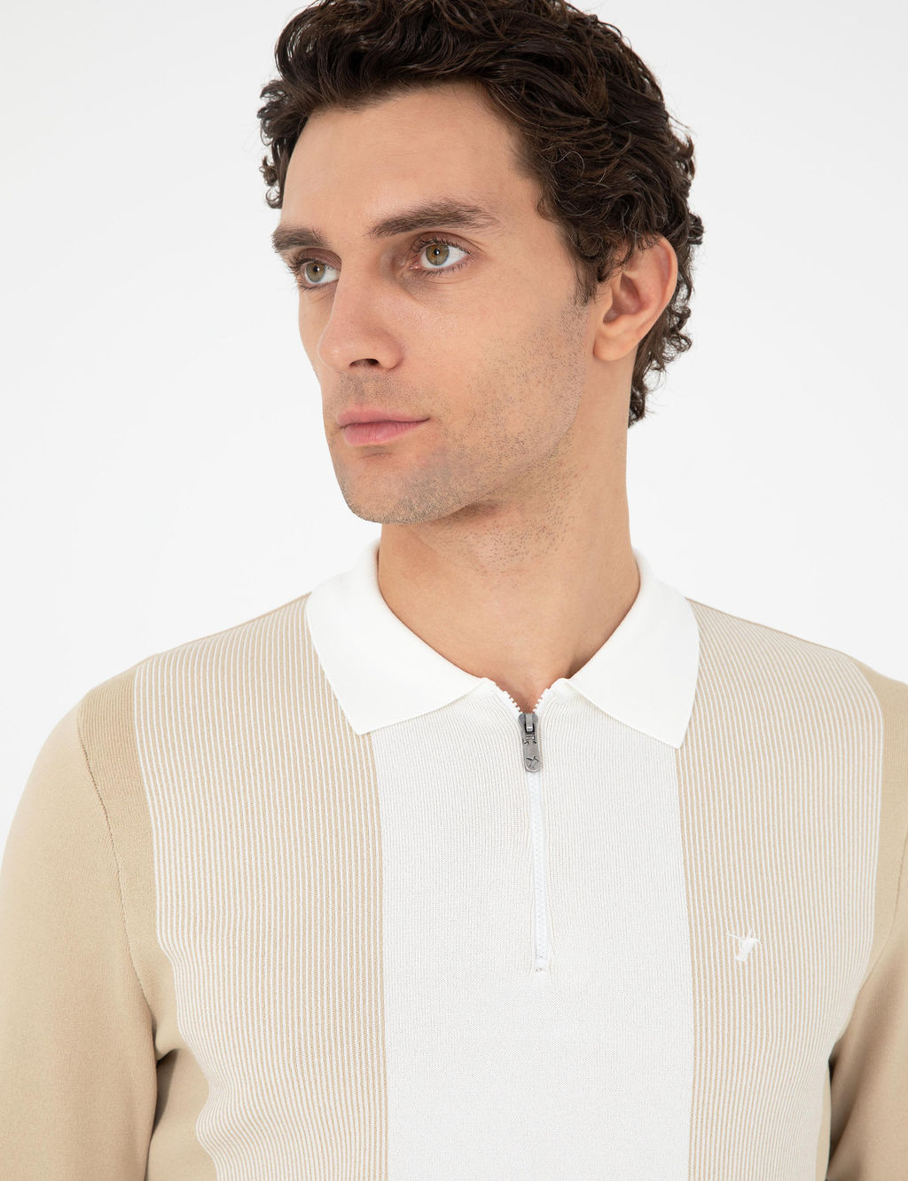 Бежевый зауженный свитер - Cacharel фото 2