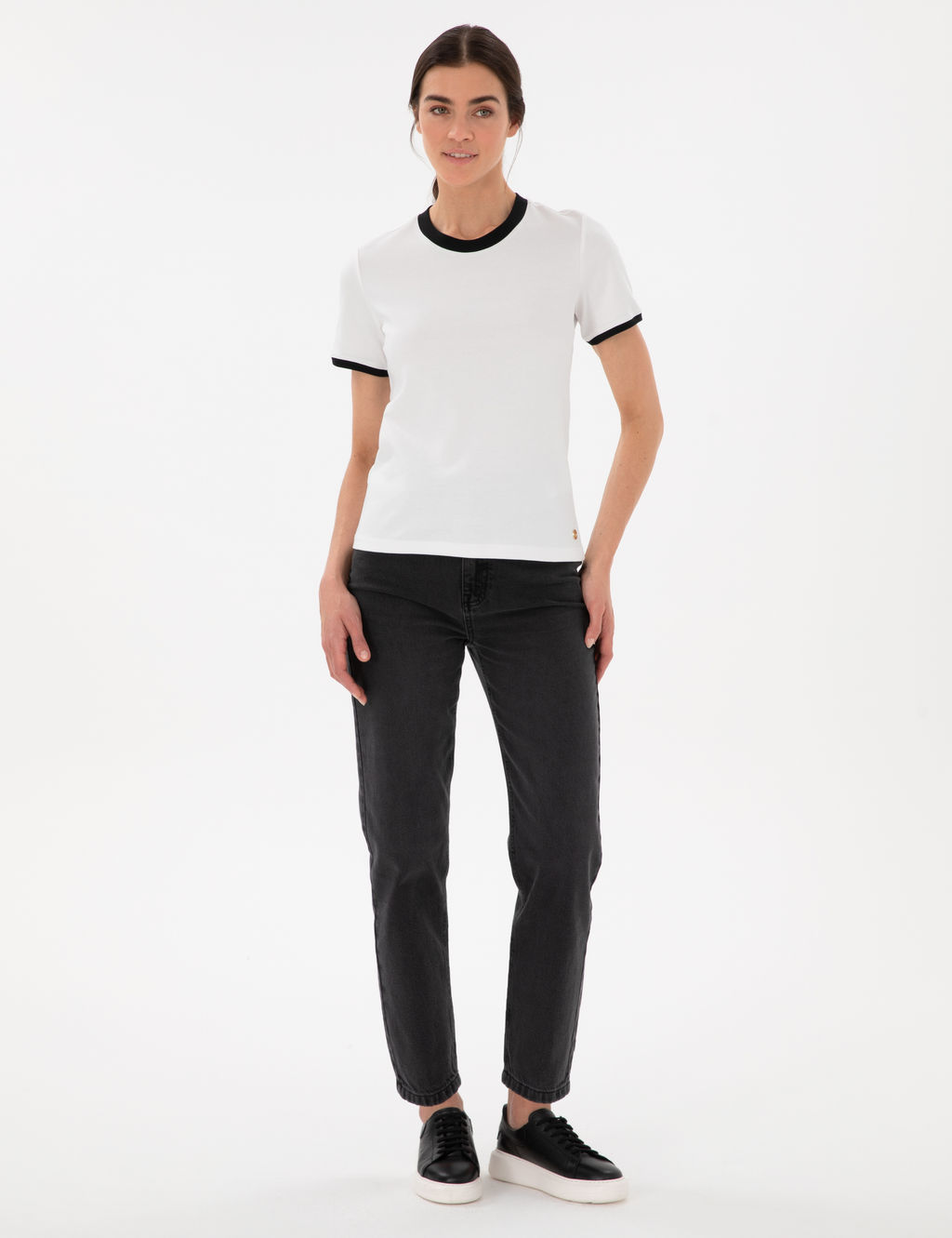 Beyaz Slim Fit Ti__rt
