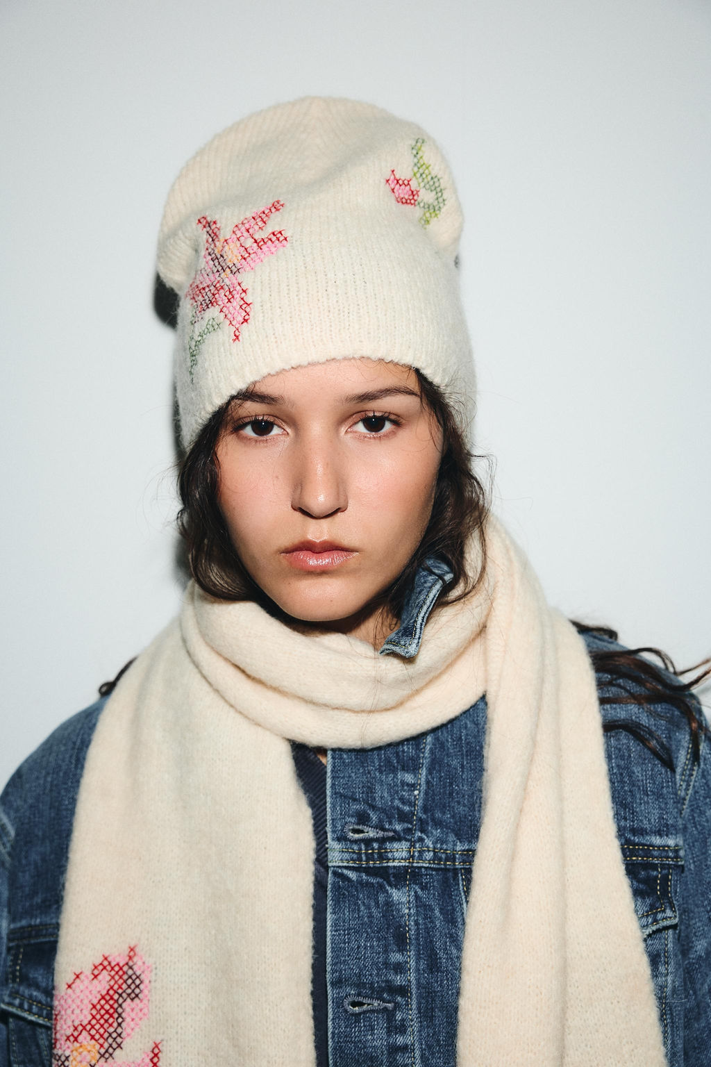 FLORAL EMBROIDERED KNIT BEANIE