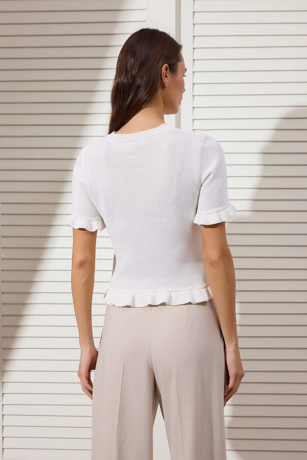 Limited Edition Ekru F?rf?r Detayl? Bisiklet Yaka Triko Bluz TWOSS26BZ00135