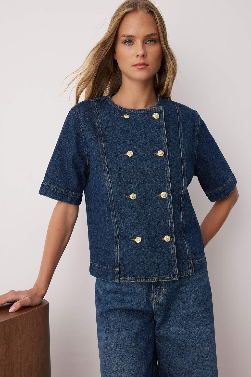 Koyu Mavi Dugme Detayl? K?sa Kol Denim Ceket TWOAW26CE00005