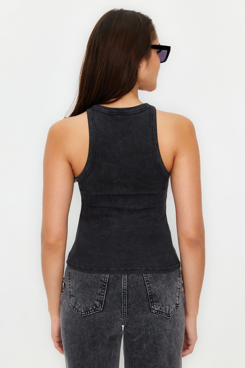 Antrasit Soluk Efektli Vucuda Oturan Halter Yaka Fitilli Pamuklu Esnek Orme Atlet TWOSS24AL00002