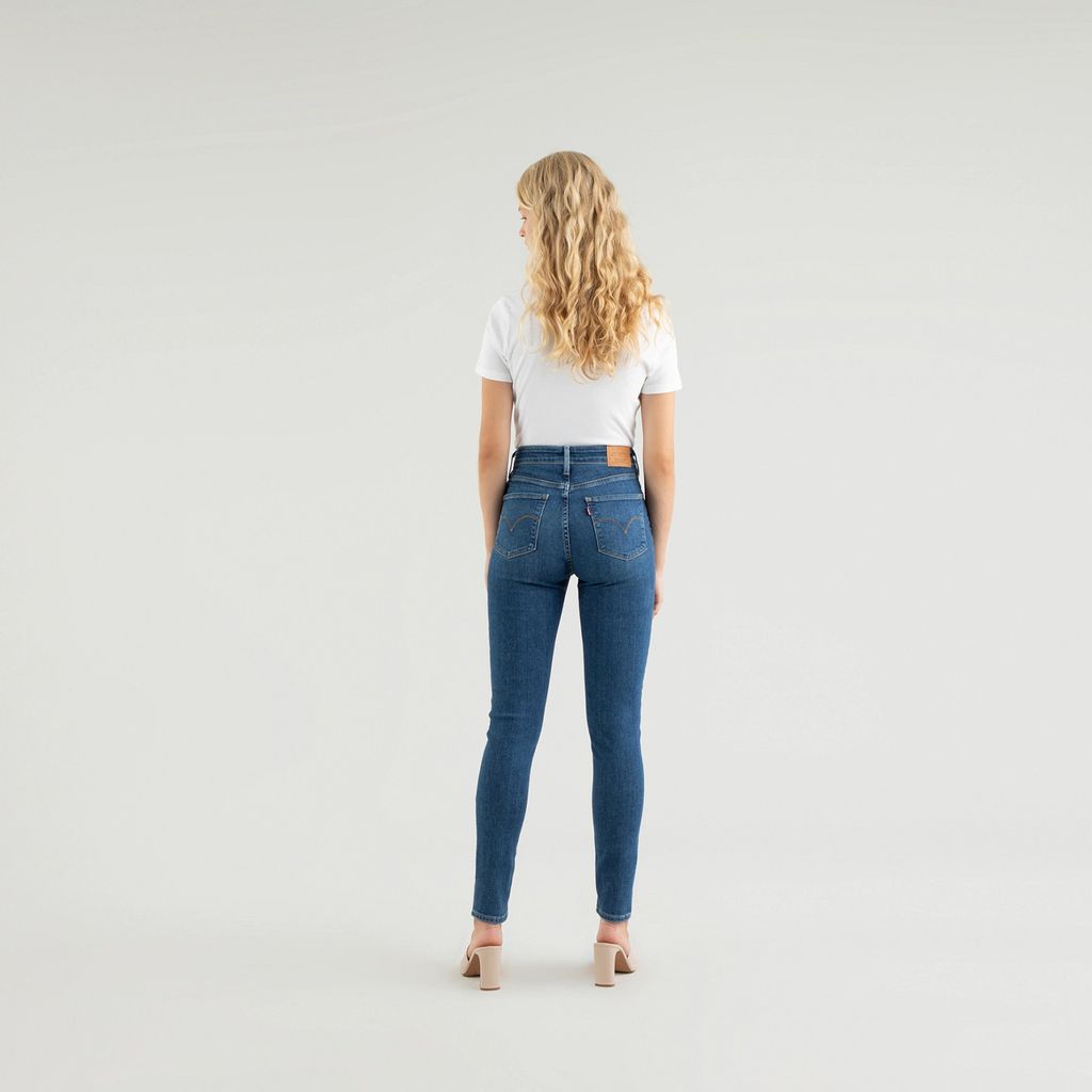 Джинсы женские