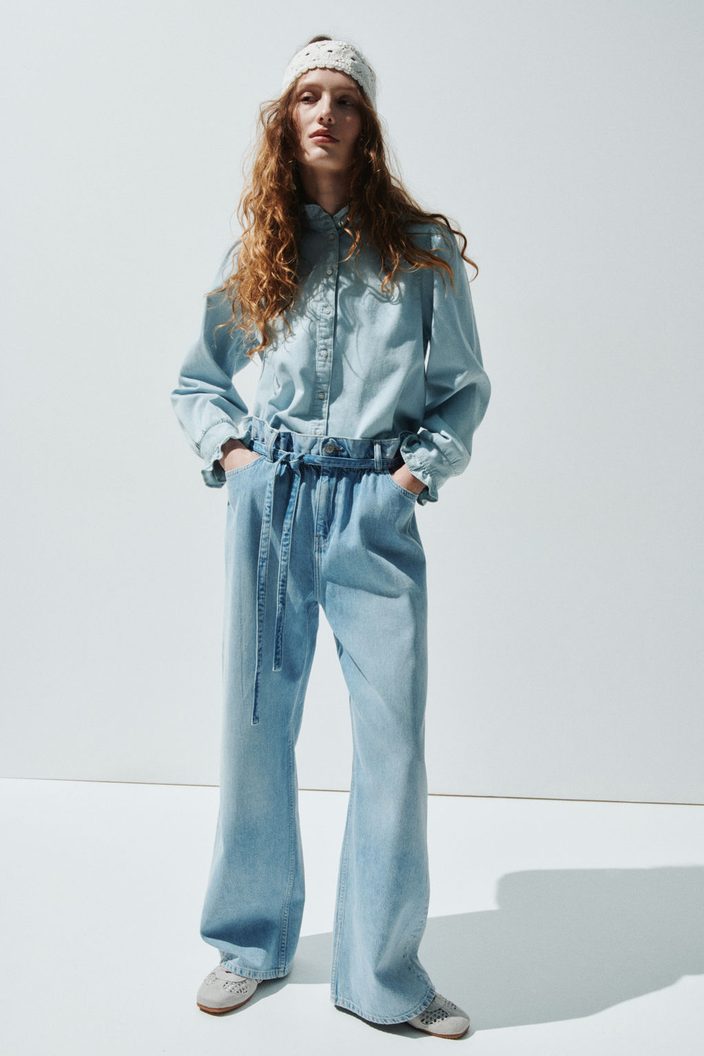 Blusa denim con ribetes de volante - H&m фото 8