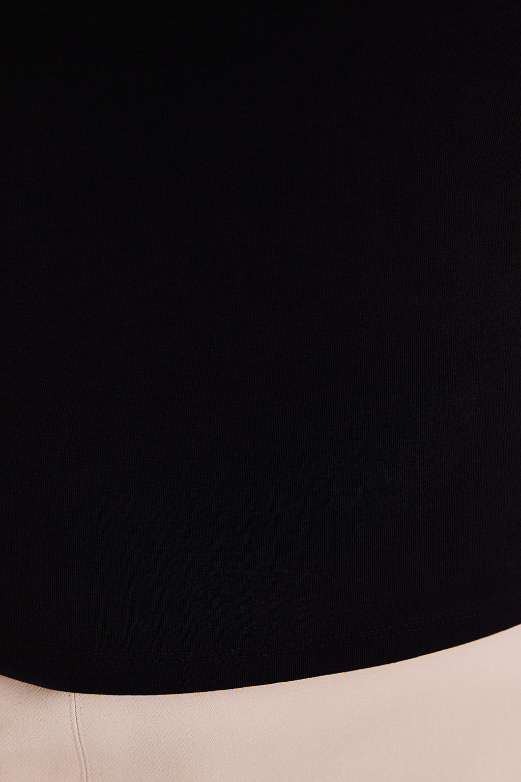 Siyah Fitted/Vucuda Oturan Kay?k Yaka K?sa Kollu Pamuklu Esnek Orme Bluz TWOSS24BZ00076