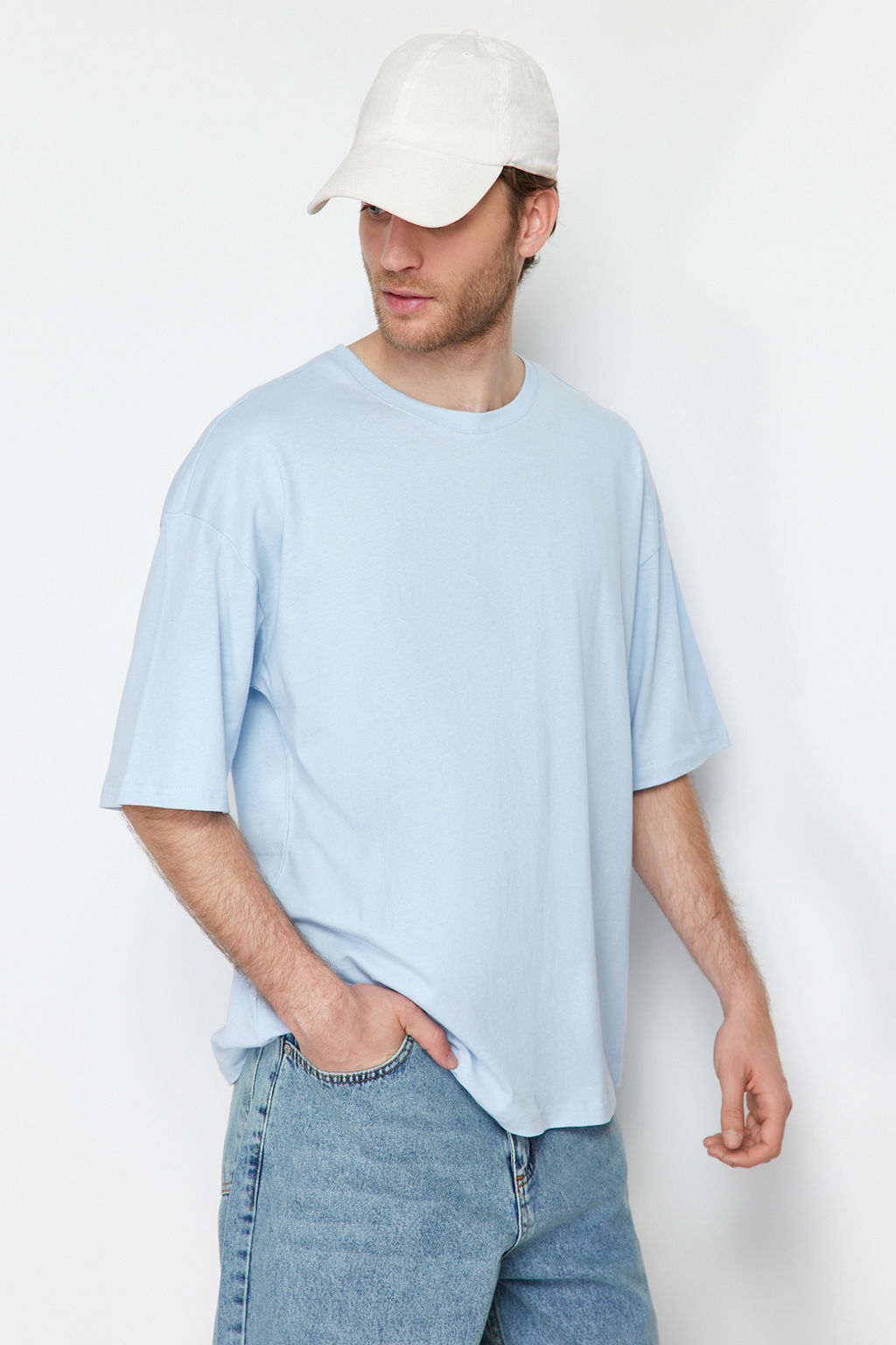 Ac?k Mavi Oversize/Genis Kesim %100 Pamuklu K?sa Kollu Basic T-Shirt TMNSS22TS0318