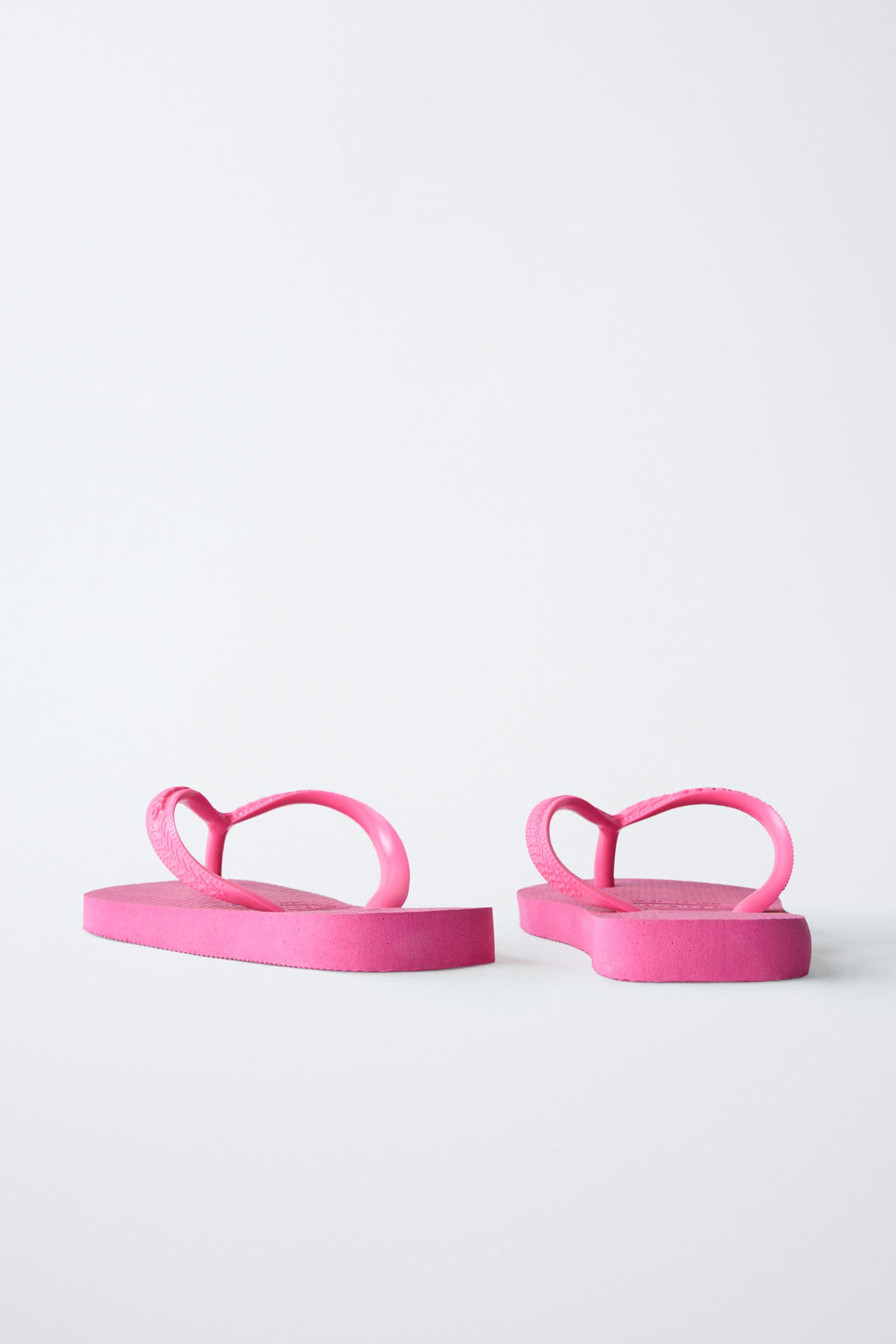 HAVAIANAS ® x ZARA POOL SANDALS