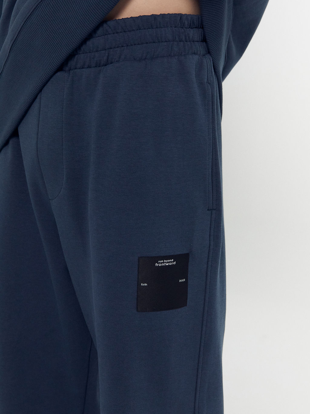 Брюки мужские синие с печатью