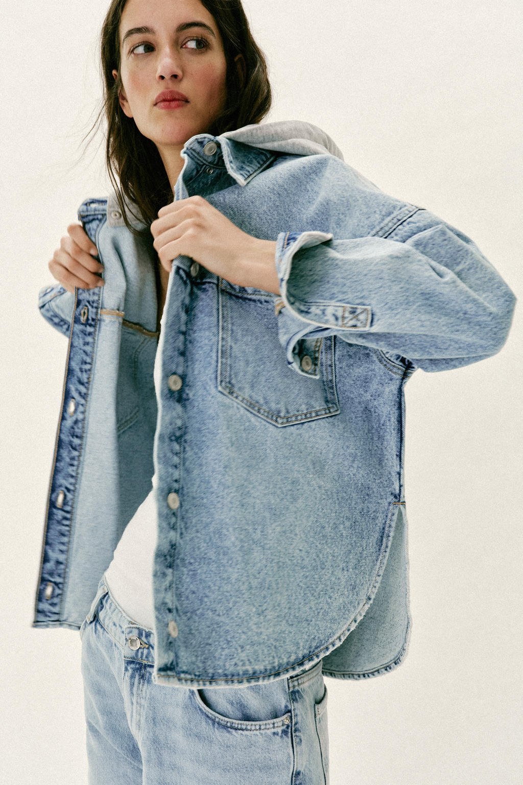 CAZADORA Z1975 DENIM OVERSIZE CAPUCHA / Azul claro - Zara фото 5
