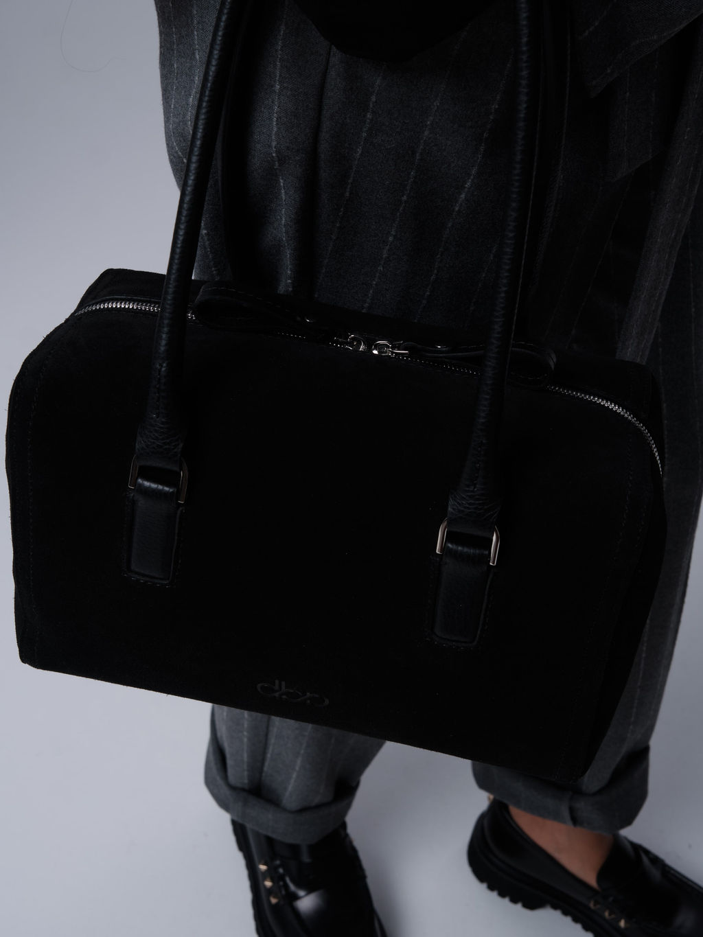 Замшевая сумка Cube DBR 31333 черный велюр  фото 8