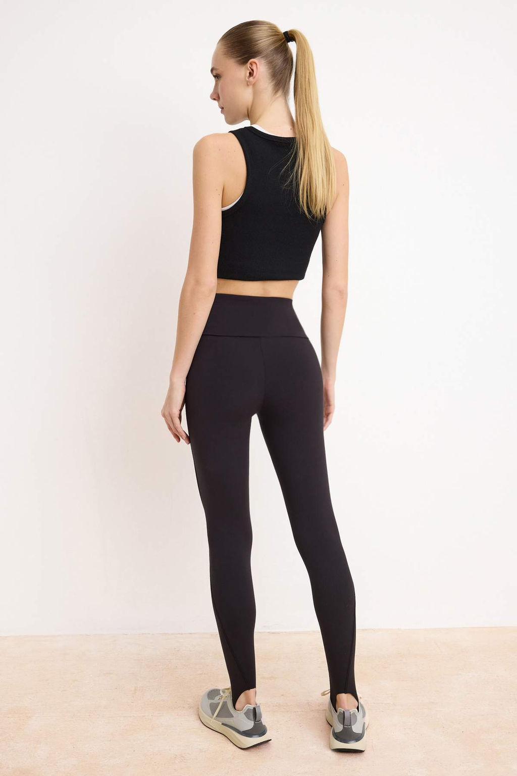 Siyah Fuzo Bel Katlamal? F?rcal? Soft Kumas Spor Tayt THMSS26TY00012