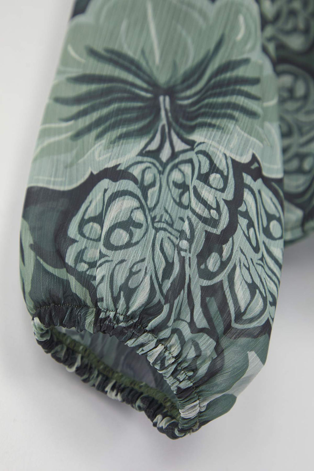 Haki-Cok Renkli Floral Desenli Astars?z Sifon Gomlek TWOAW26GO00057