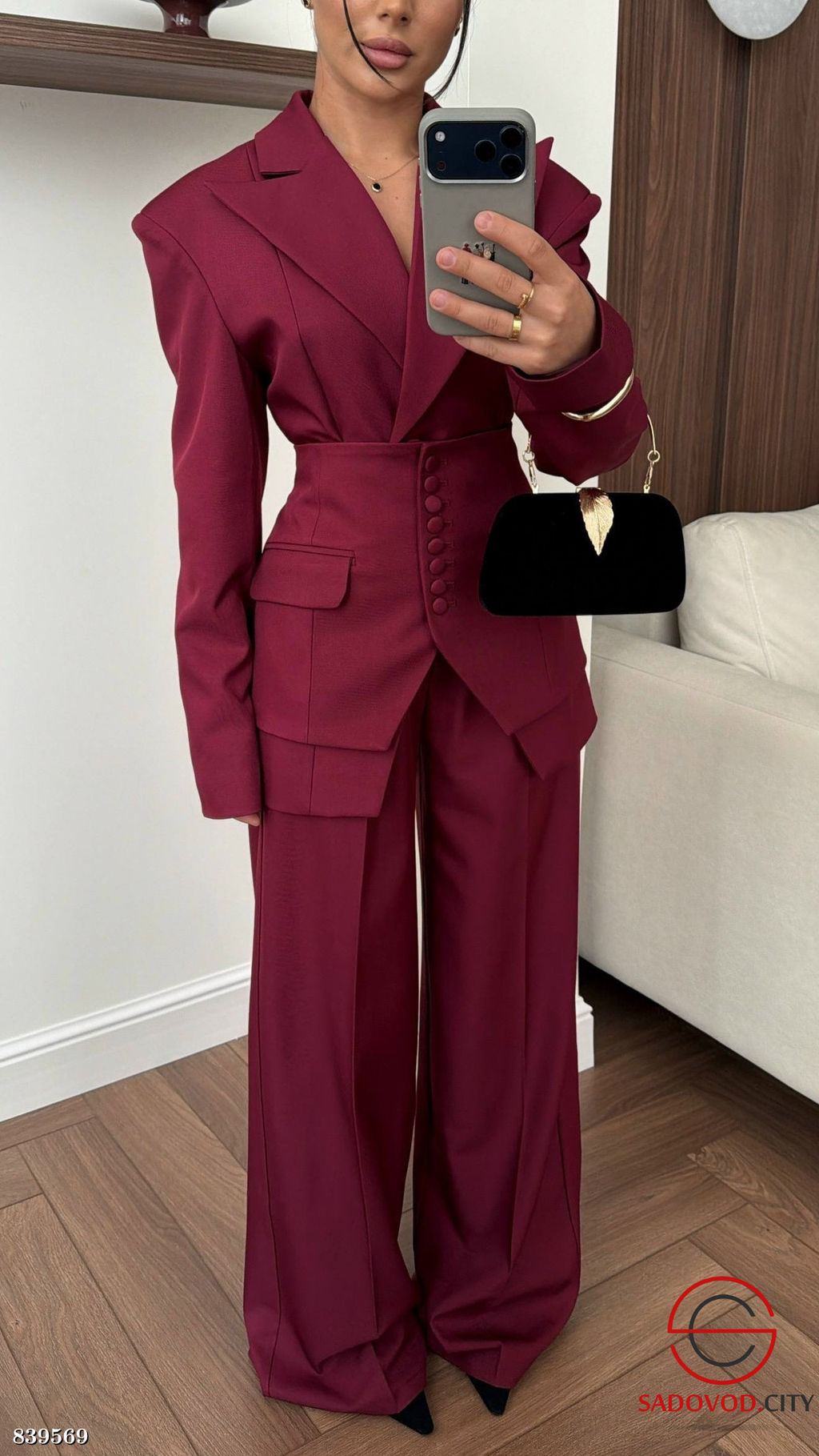 Двойка с приталенным жакетом и баской - Bruno фото 2