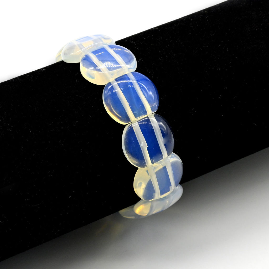 Браслет из лунного камня овал 17*14мм