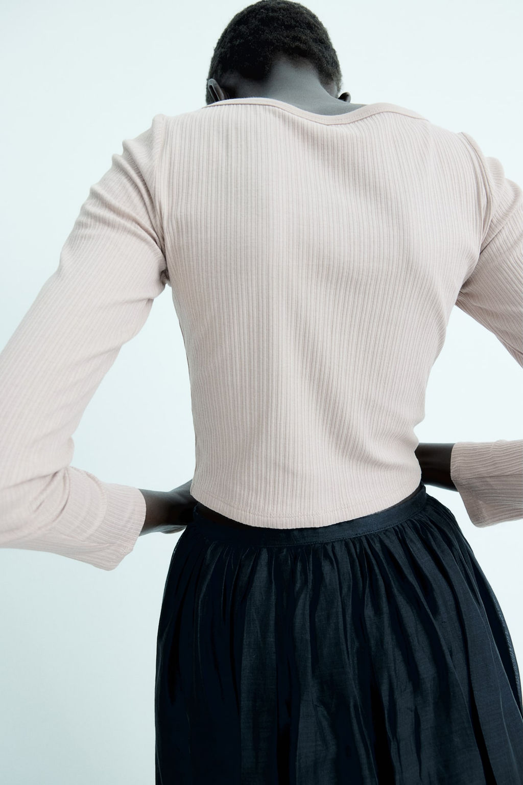 Top de canale con botones - H&m фото 4