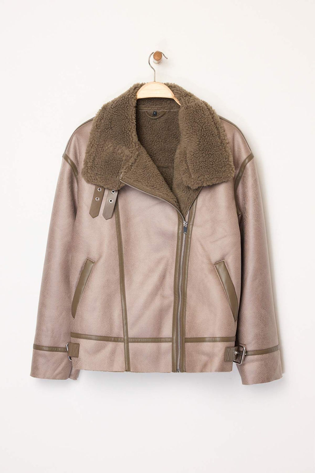 Vizon Regular Kal?p Yakas? Kemer Detayl? Peluslu Suet Biker Ceket Mont TWOAW25MO00011 - Trendyolmilla фото 8