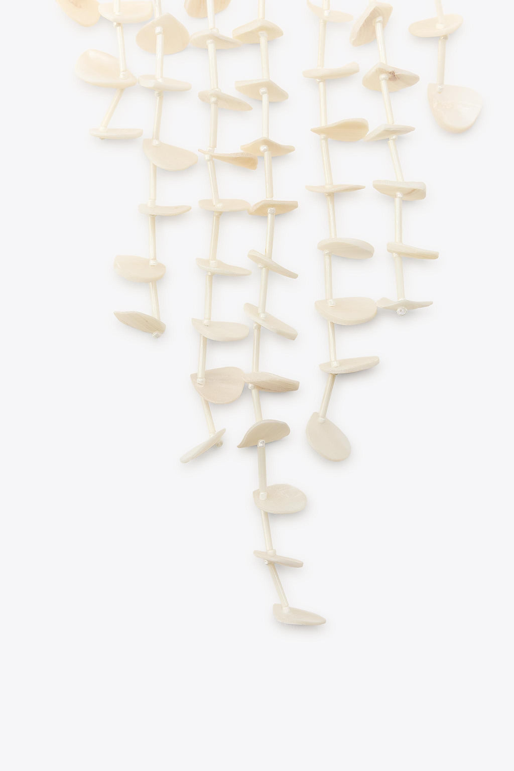 CORD AND SEASHELL NECKLACE - Zara фото 4
