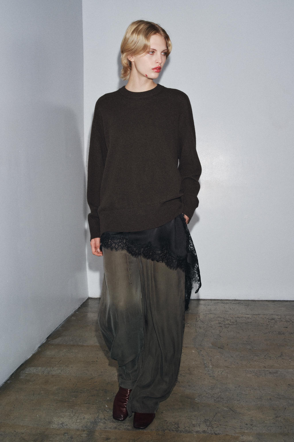 100% WOOL OVERSIZE SWEATER