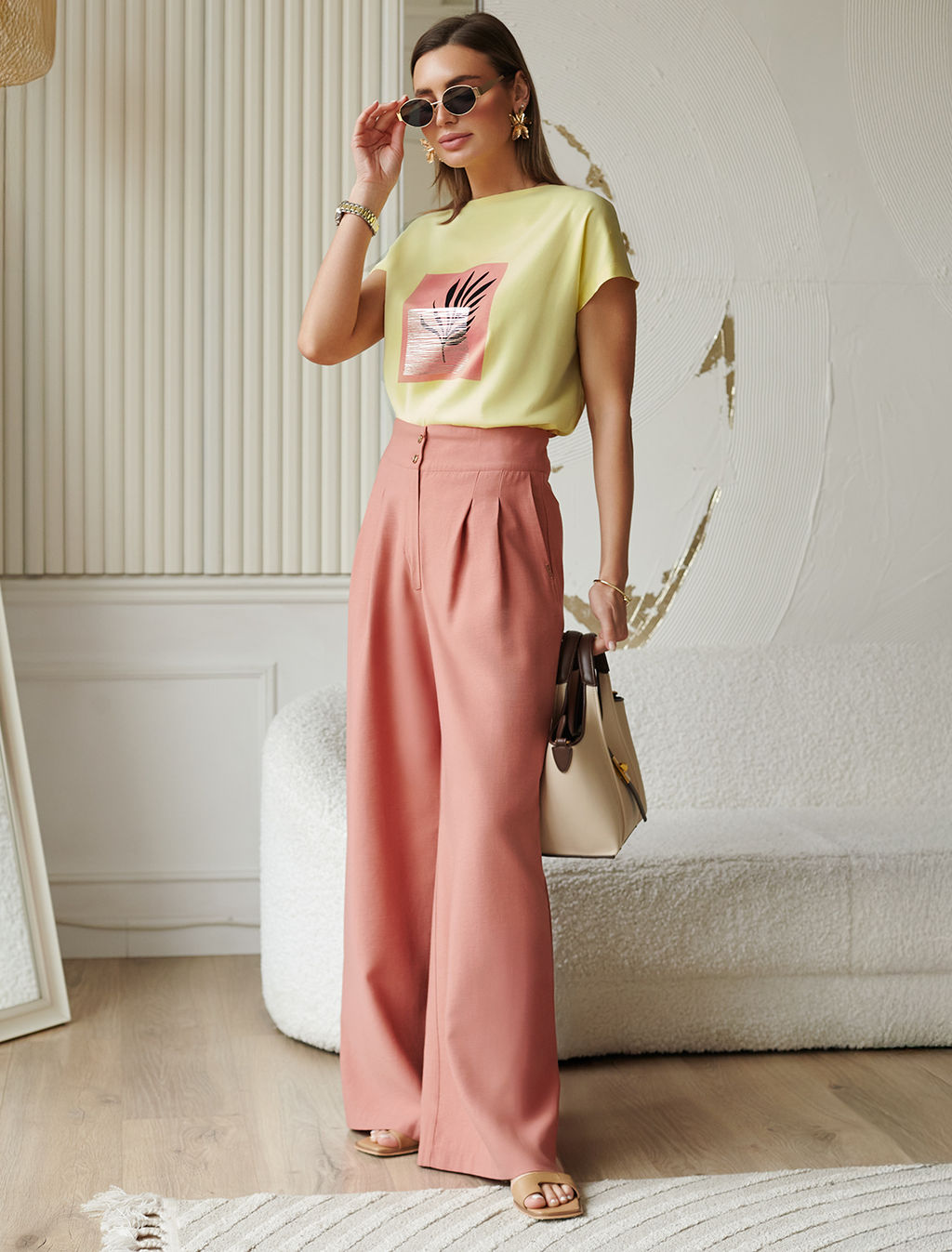 Футболка из хлопкового облегченного полотна с авторским принтом