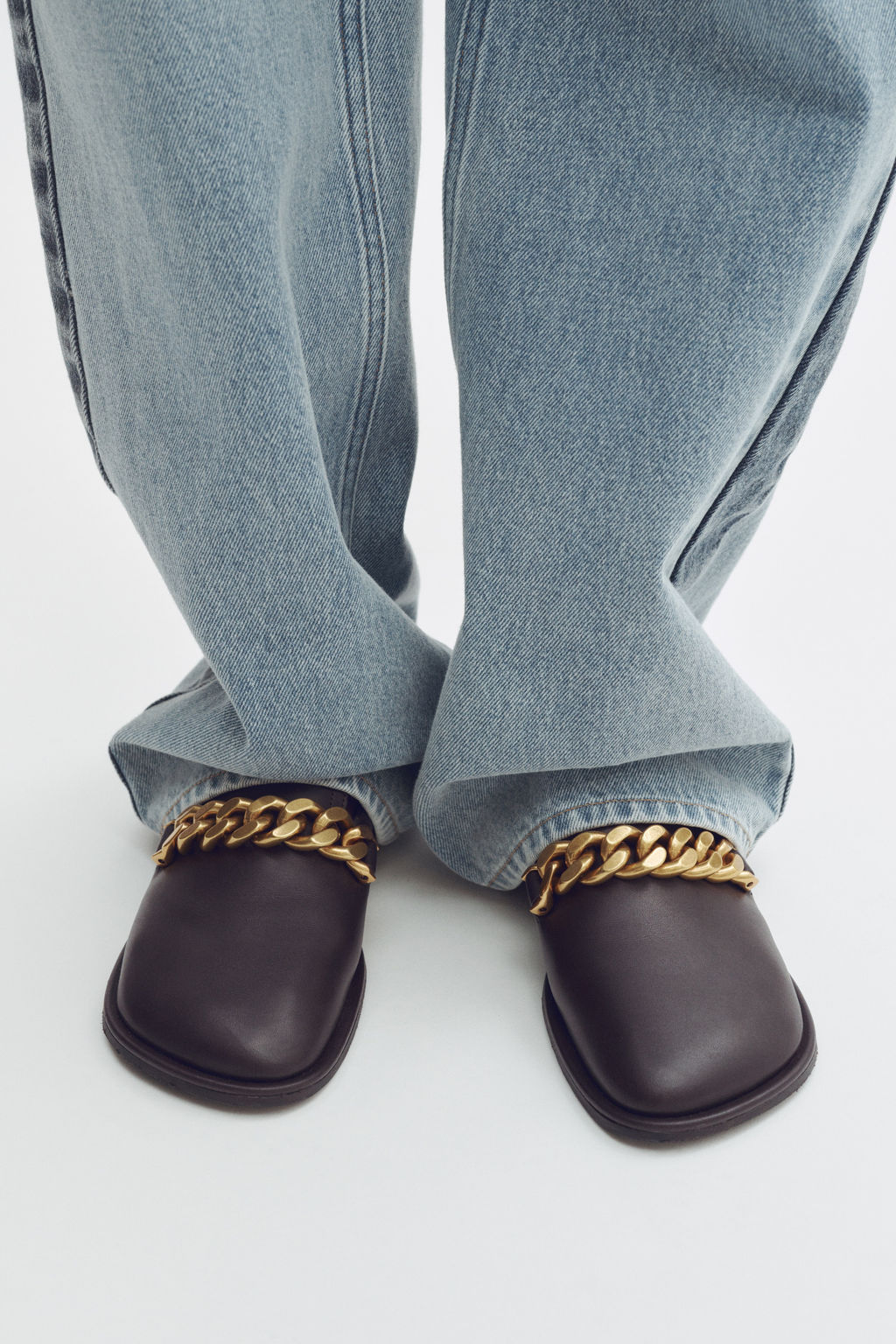 Mocasines con cadena decorativa - H&m фото 2
