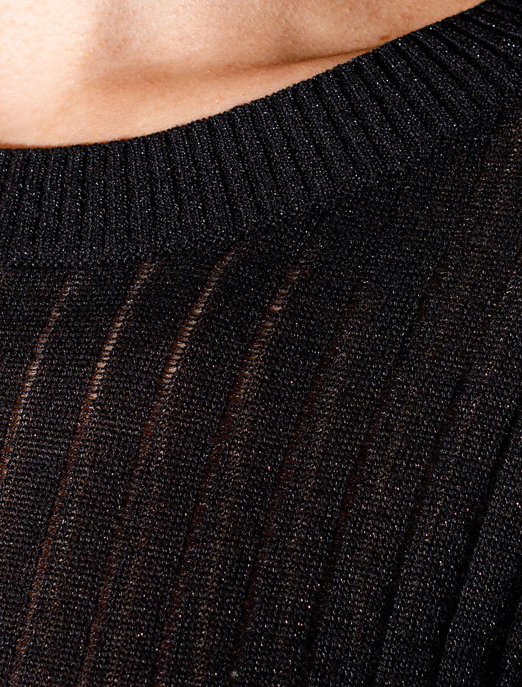 Джемпер с коротким рукавом тонкой вязки из вискозы с люрексом - Vilatte фото 3