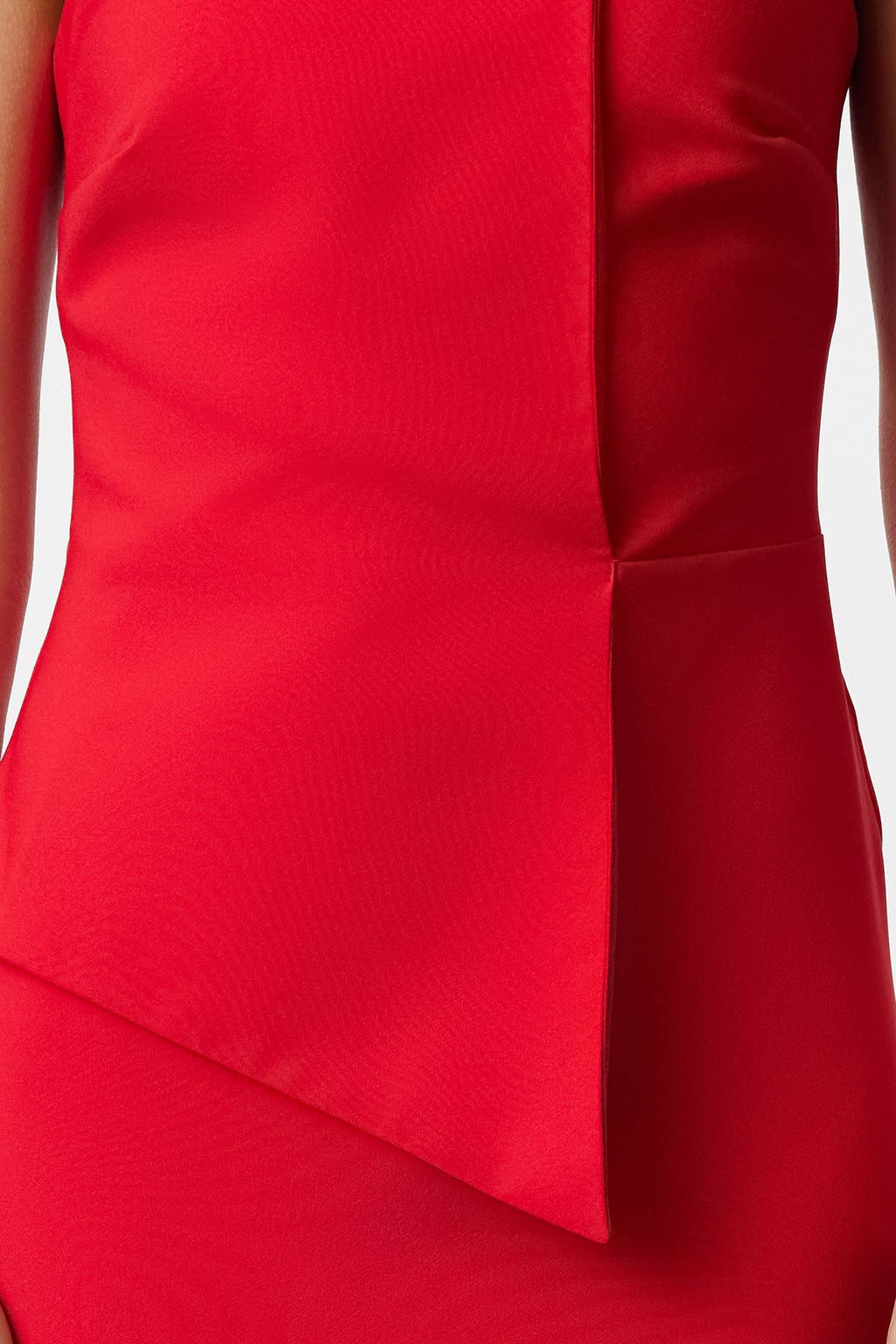 K?rm?z? Asimetrik Yaka Detayl? Dokuma S?k Abiye Elbise TPRSS24EL00223 - Trendyolmilla фото 4