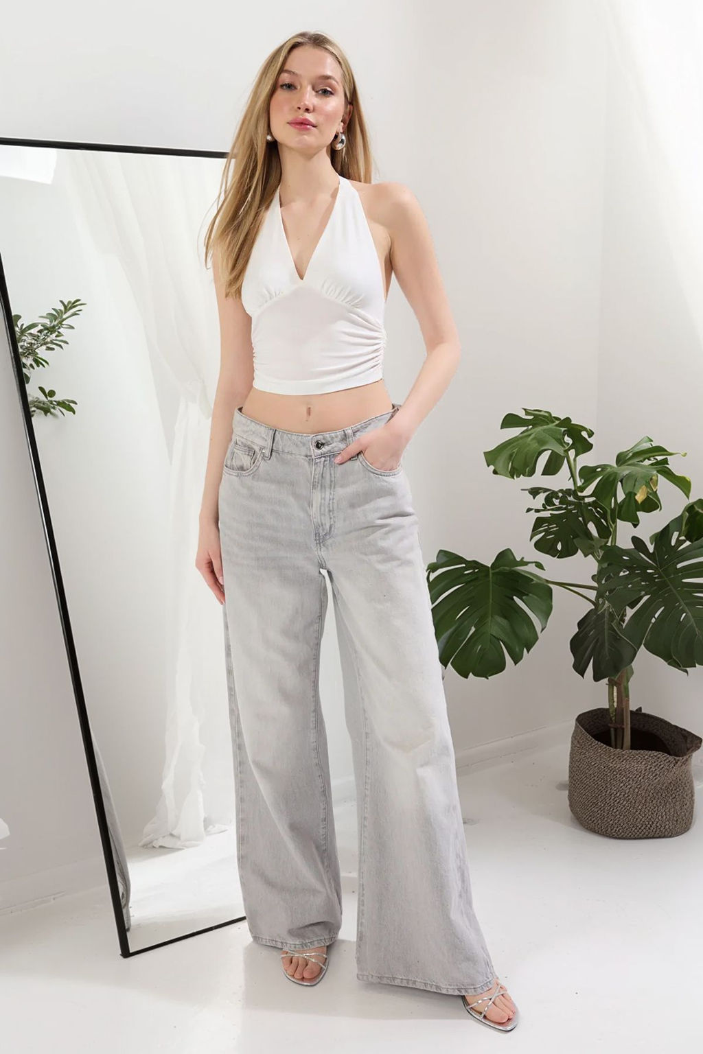 Ekru Boyundan Baglamal? Vucuda Oturan Crop Esnek Orme Bluz TWOSS24BZ00061