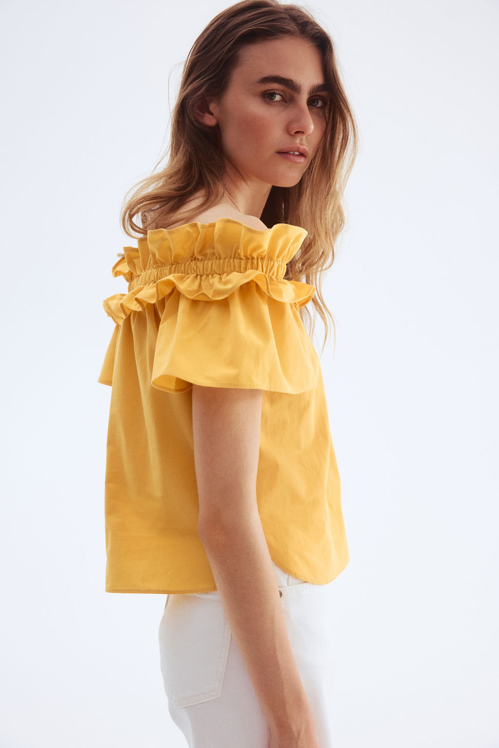 Blusa off-the-shoulder con escote de volante - H&m фото 6