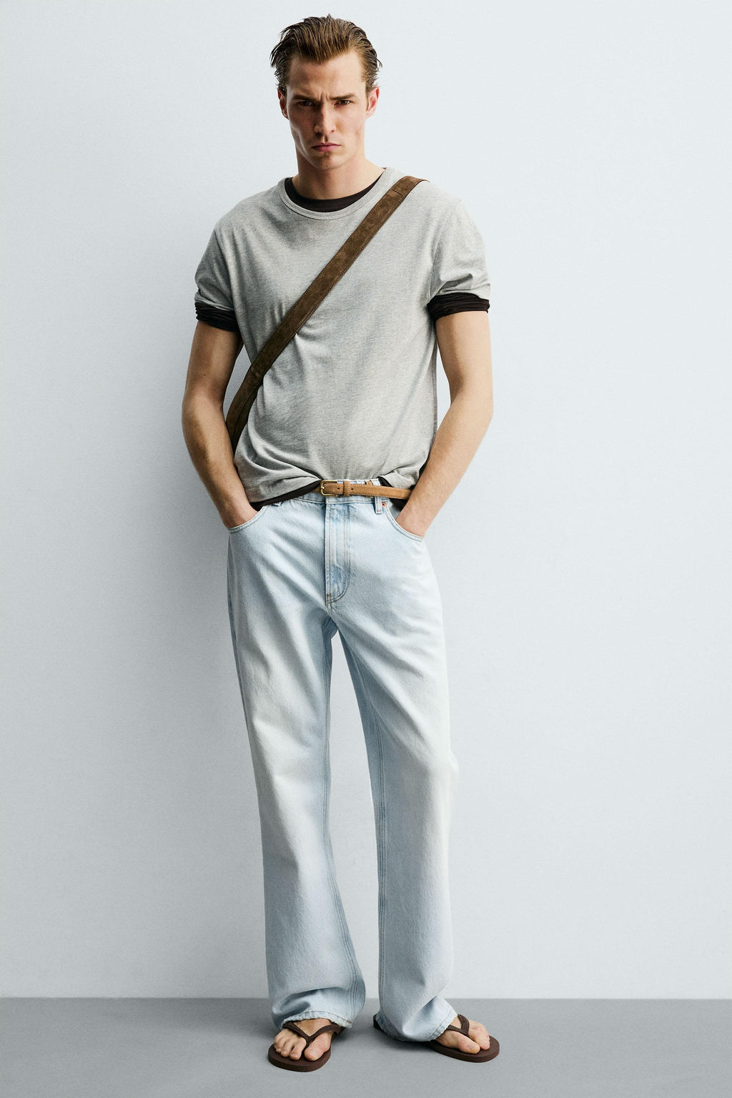 SANDALIA HAVAIANAS ® x ZARA / Marr?n