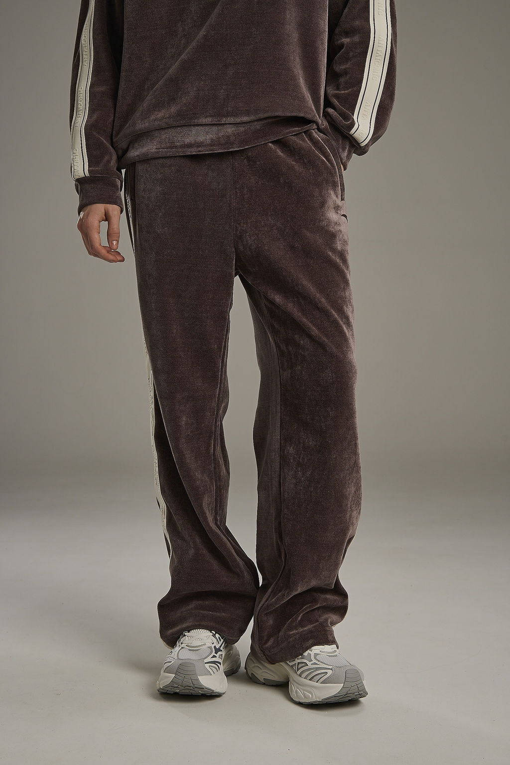 Брюки трикотажные Коричневый ICONIC Knit Track Pants - Anta фото 3