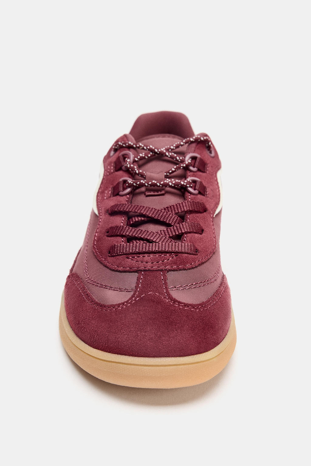 CONTRAST TRAINERS