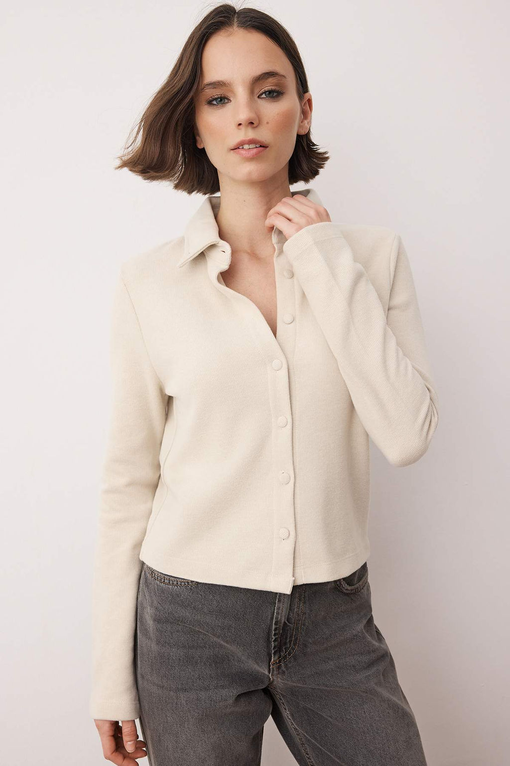 Tas Fitted Kumas Kaplamal? Dugme Detayl? Selanik Orme Bluz TWOAW26BZ00301