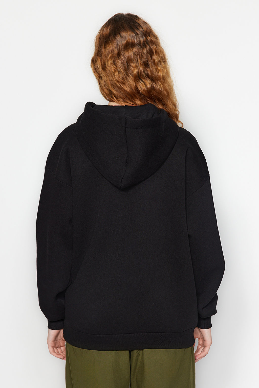 Siyah Kal?n Ici Polarl? Oversize/Genis Kal?p Kapusonlu Basic Orme Sweatshirt TWOAW24SW00103