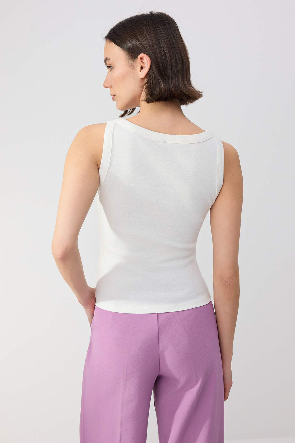 Wardrobe Essentials-Ekru Fitted/Vucuda Oturan Kolsuz Pamuk Ribana Orme Atlet TWOSS26AL00043