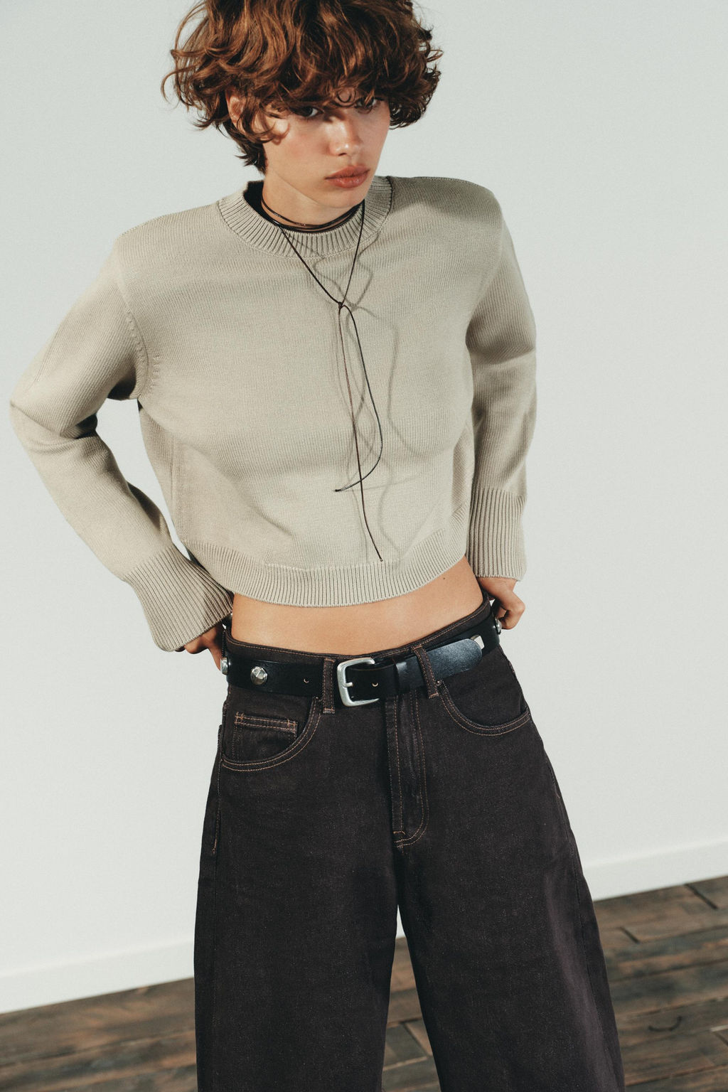 CROPPED KNIT SWEATER WITH SHOULDER PADS