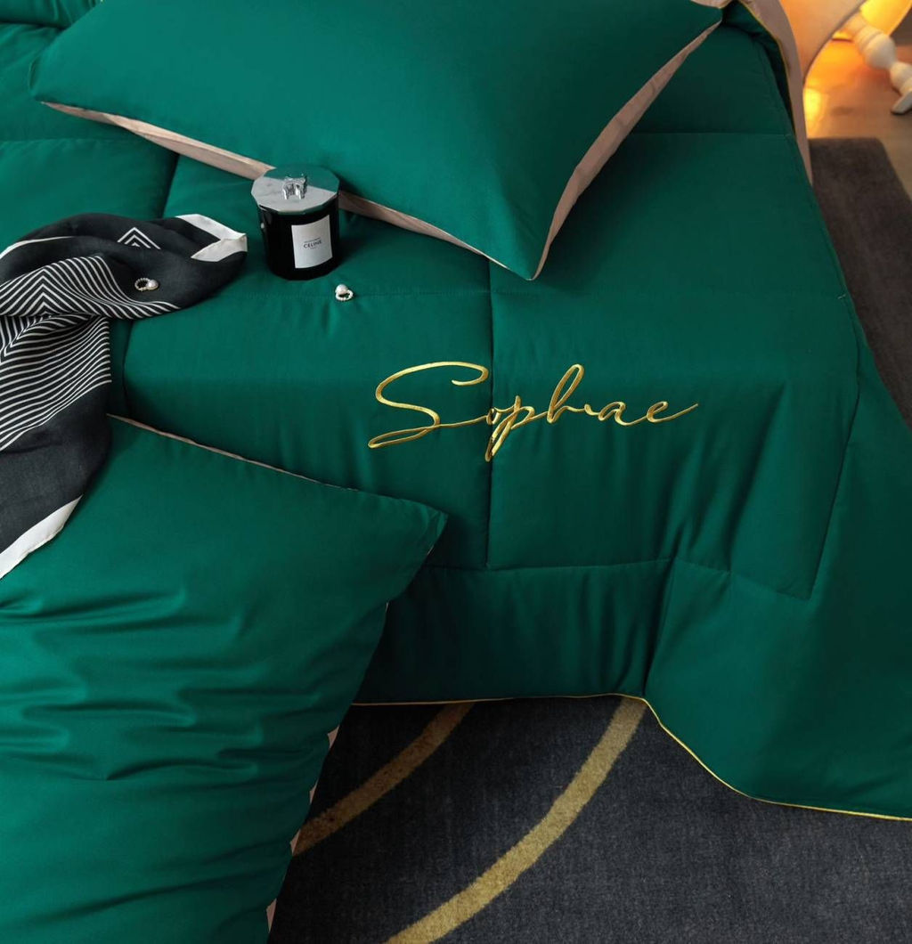 Одеяло Mency средней плотности однотонное с простыней на резинке и наволочками ODMENOR04