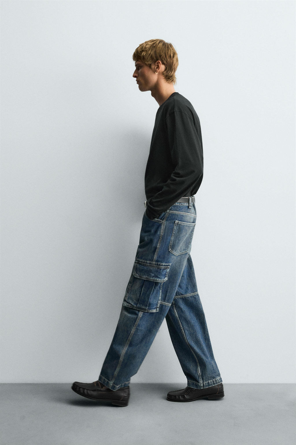 STRAIGHT FIT CARGO JEANS